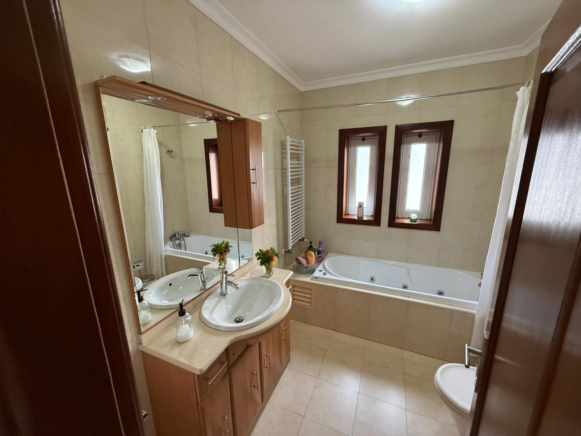 Cerdeirinhas De Basto "Piso Q 4" Apartment Canedo de Basto Bagian luar foto