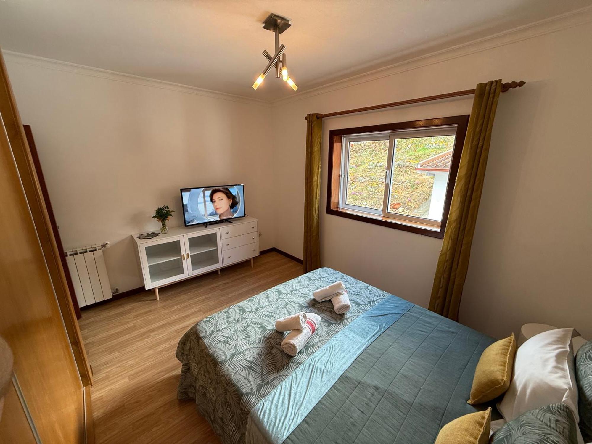 Cerdeirinhas De Basto "Piso Q 4" Apartment Canedo de Basto Bagian luar foto